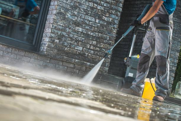 Best Pool Deck Cleaning  in De Leon Springs, FL